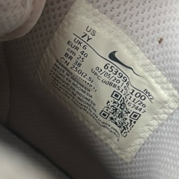 Nike Cream High-Top Sneakers - Picture 3 of 7